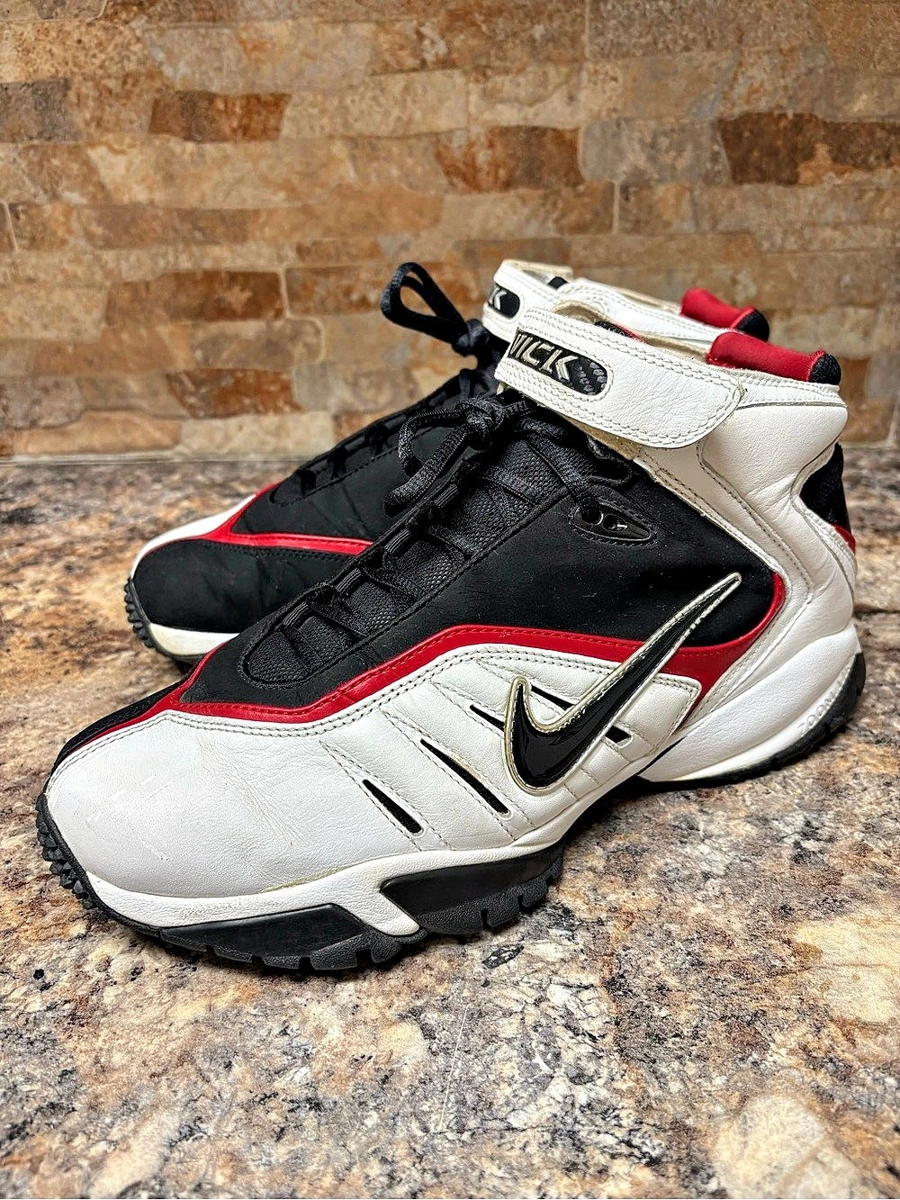 Nike Zoom Vick 4 IV 2006 Atlanta Falcons 313708-001 Size 10.5
